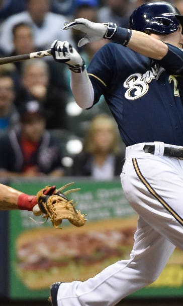 Gennett enjoys 'awesome' return to Brewers